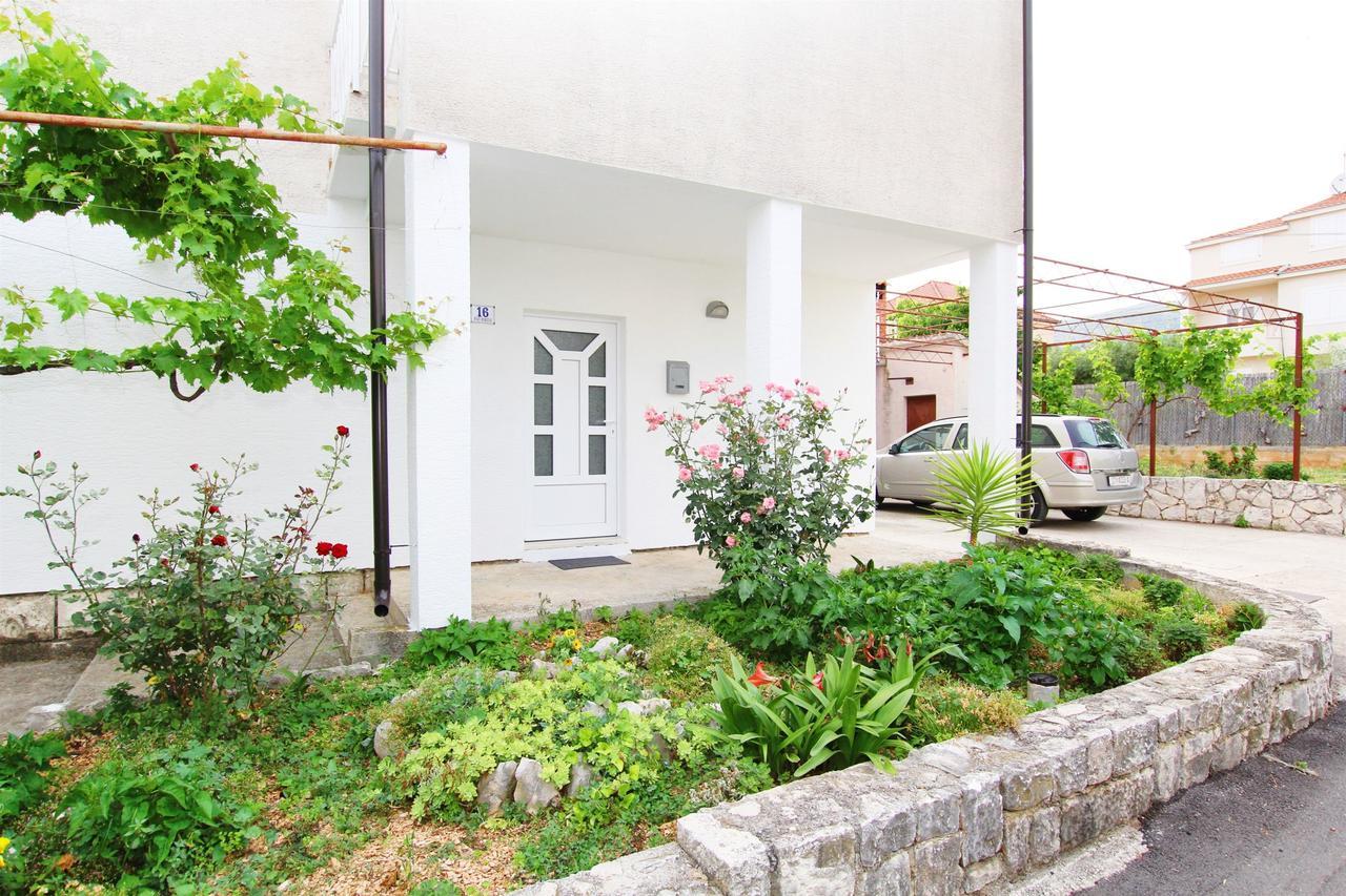 Apartment Anica Trogir Exteriör bild