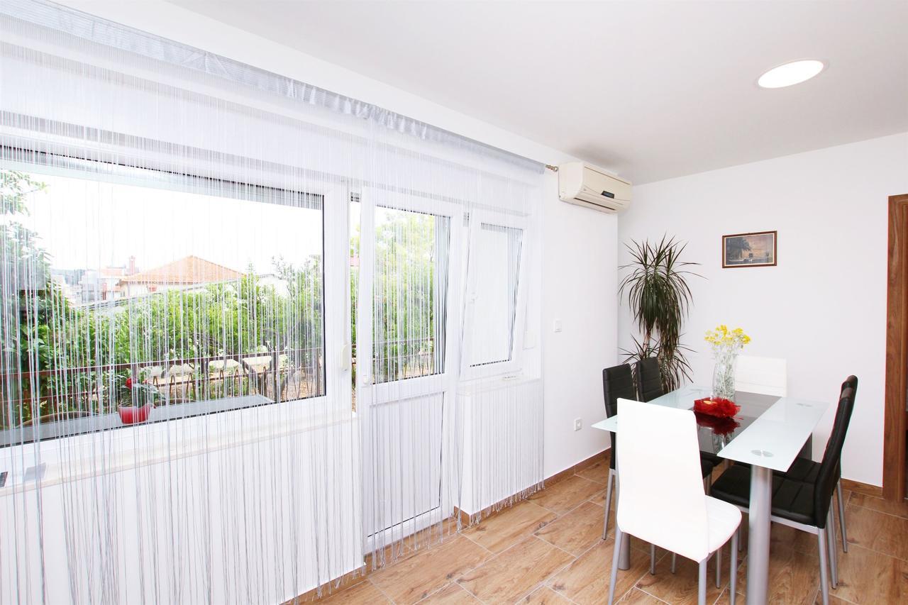 Apartment Anica Trogir Exteriör bild