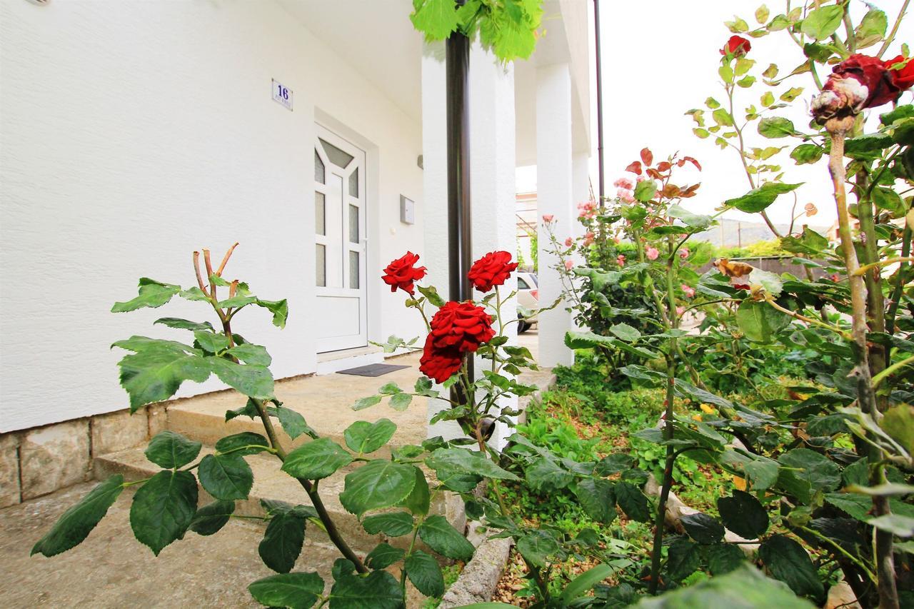 Apartment Anica Trogir Exteriör bild